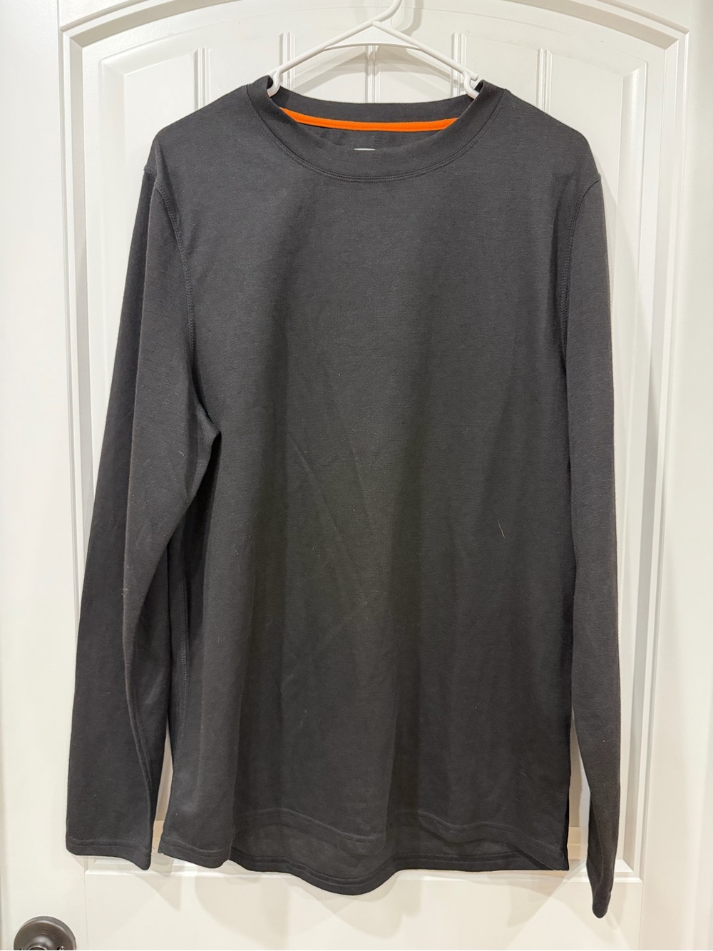 NWOT Men's Long Sleeve Crewneck Black Base Layer Tee